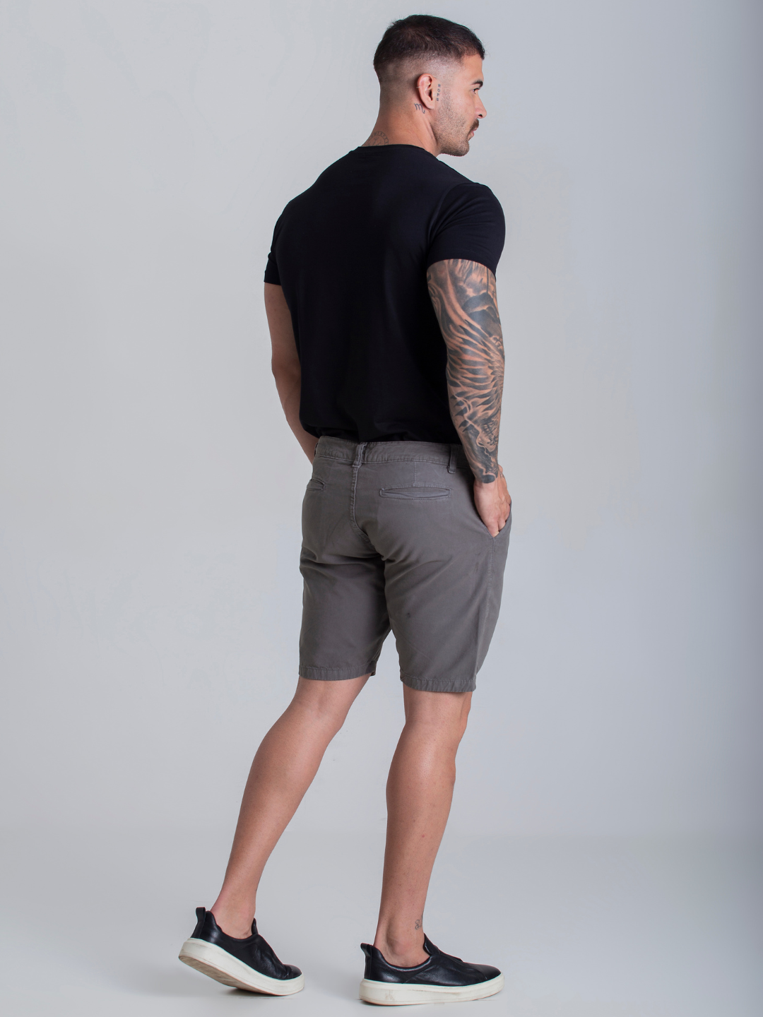 Bermuda Masculina Social Cinza Sarja Chino Brim